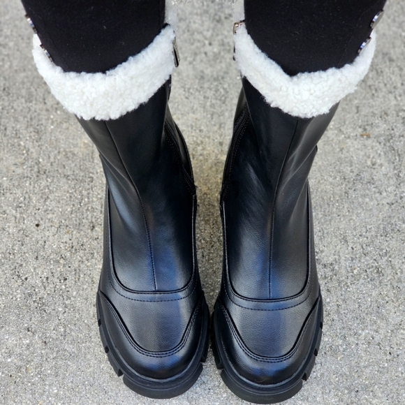 Women's Sherpa Faux Fur Ankle Boot Black Color - Picture 2 of 6